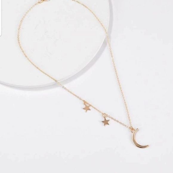 *Shawna* Moon and Star Necklace - Picture 5 of 6